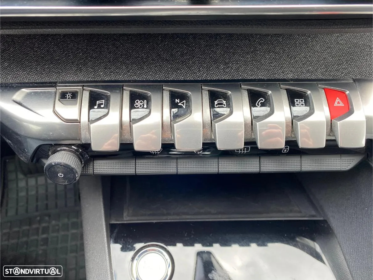 Peugeot 3008 BlueHDi 130 Stop & Start EAT8 Allure - 31