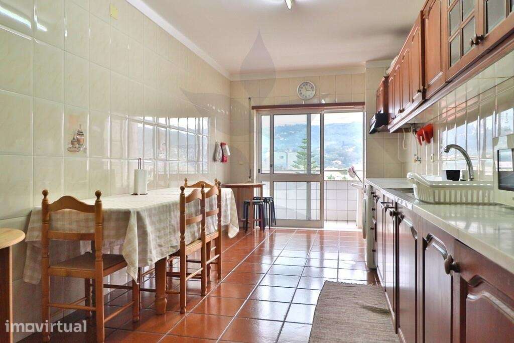 Arrenda-se Apartamento T3 Mobilado - S. Vítor - Grande imagem: 2/20