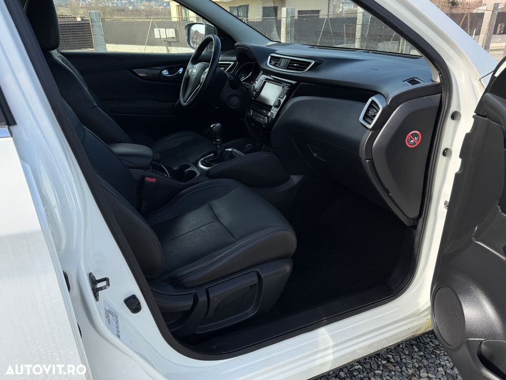 Nissan Qashqai 1.6 DCI TEKNA+ - 12