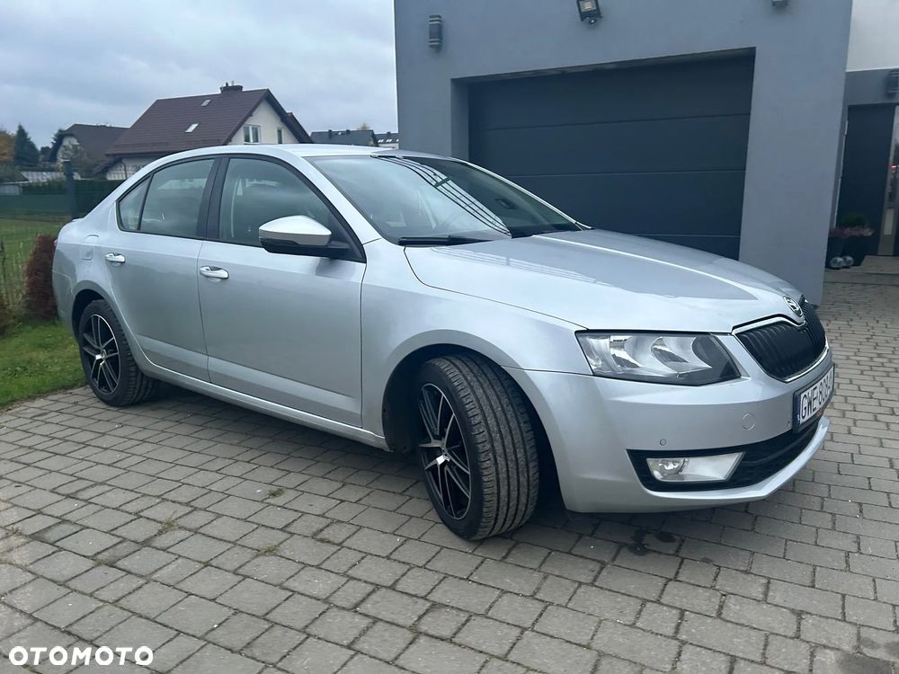 Skoda Octavia 2014 photo 2