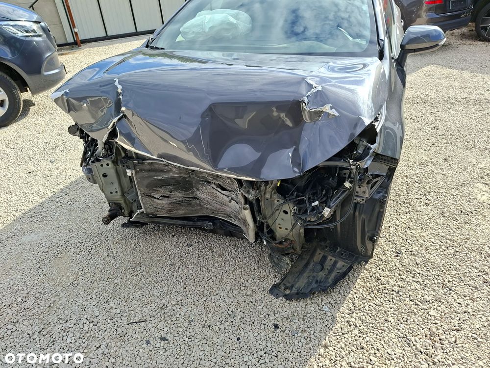 Toyota Corolla - 2