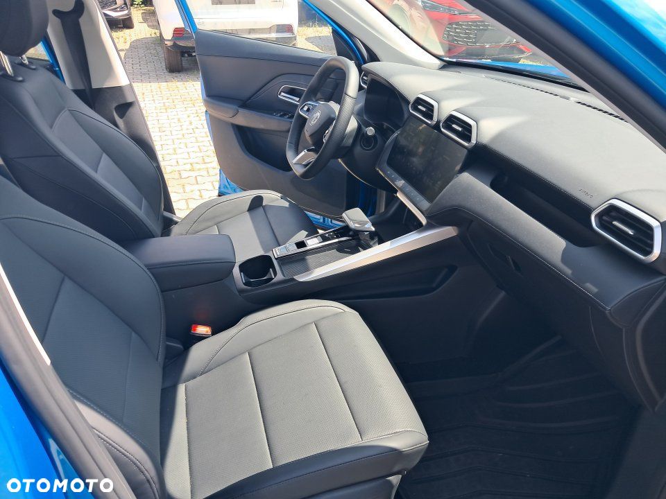 MG ZS Hybrid+ - 8