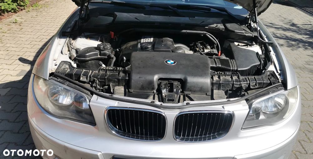 BMW Seria 1 120i - 6