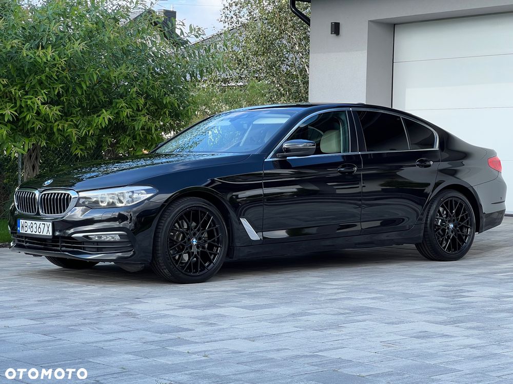 BMW Seria 5 520d xDrive Luxury Line sport - 2