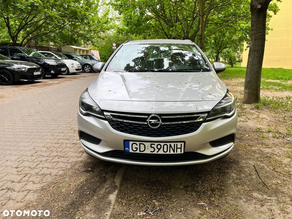 Opel Astra 1.6 CDTI Enjoy S&S - 1