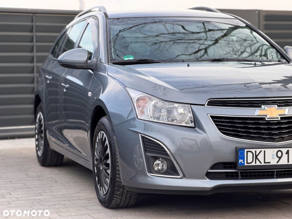 Chevrolet Cruze 1.6 LT+ - 25