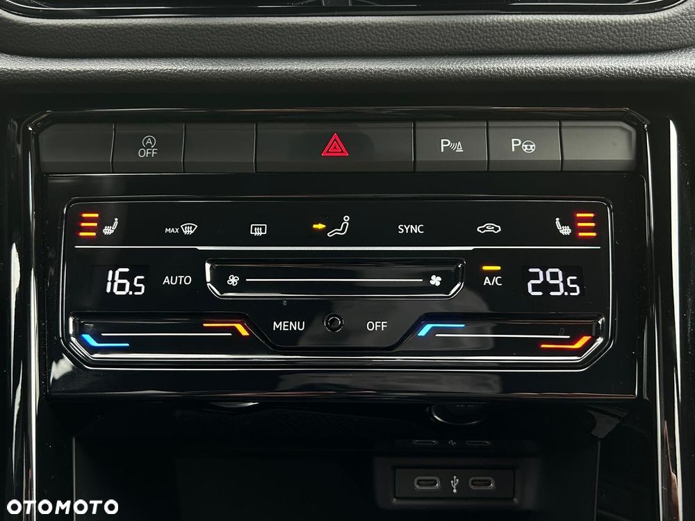 Volkswagen T-Roc 1.5 TSI R-Line DSG - 28