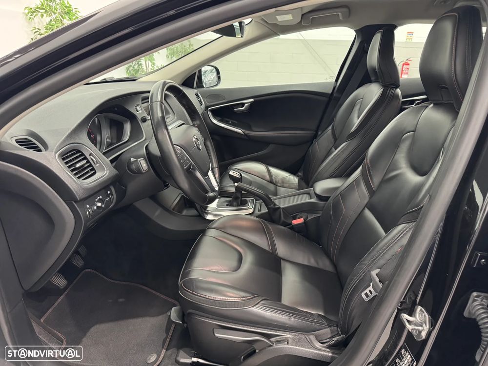 Volvo V40 Cross Country 2.0 D3 Volvo Ocean Race - 18
