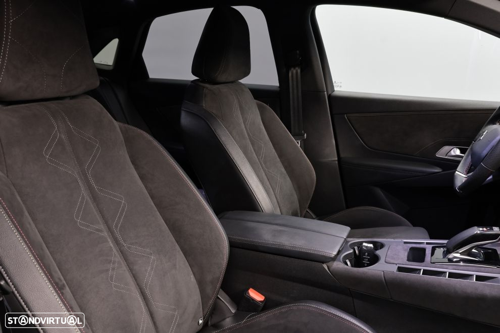 DS DS7 Crossback E-Tense Performance Line EAT8 - 21