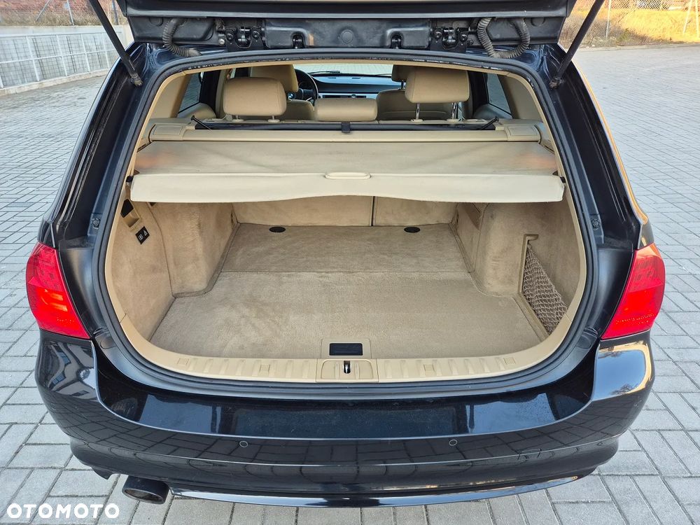 BMW Seria 3 320d - 18