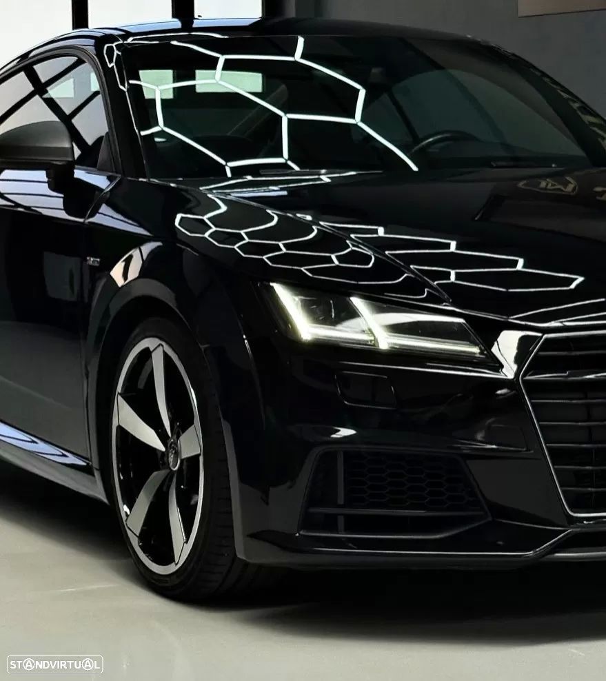 Audi TT Coupé 2.0 TDI - 11