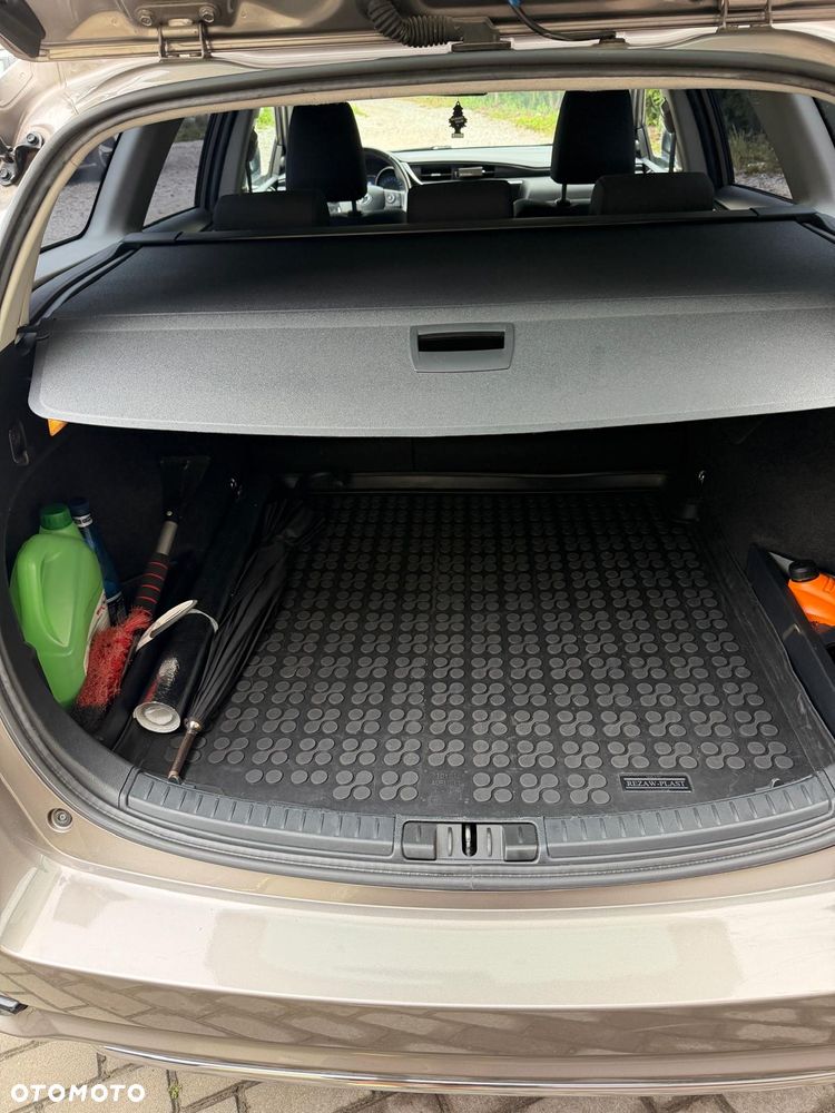 Toyota Auris - 8