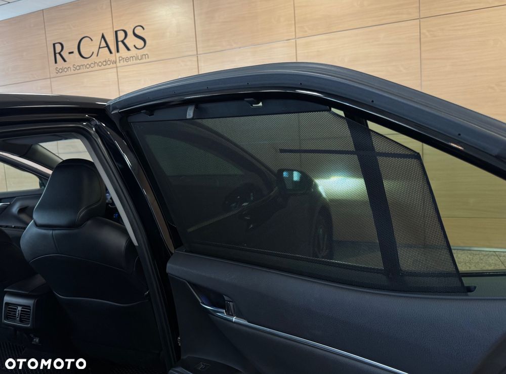 Toyota Camry 2.5 Hybrid Executive CVT - 25