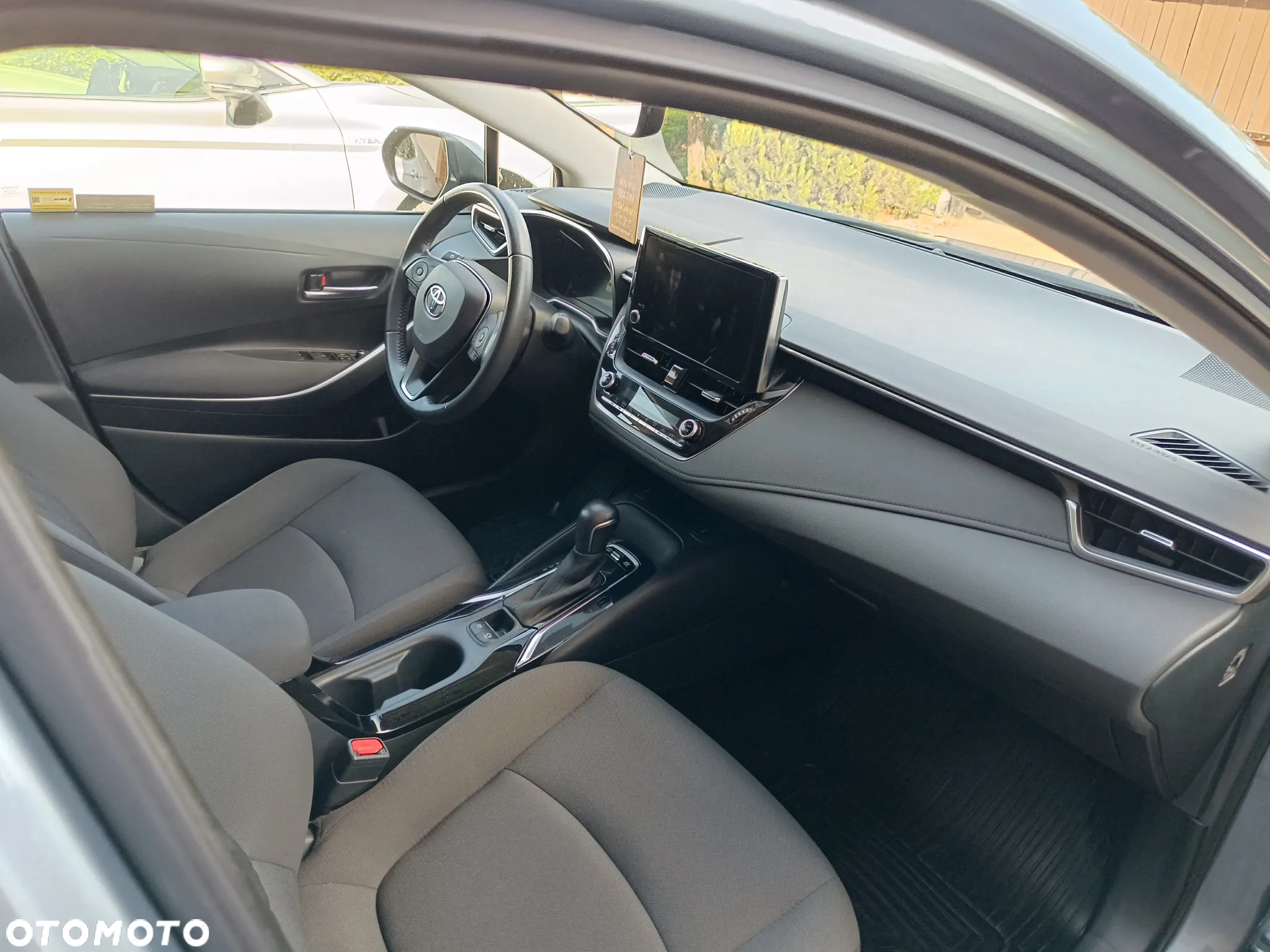Toyota Corolla 1.8 Hybrid Comfort - 28