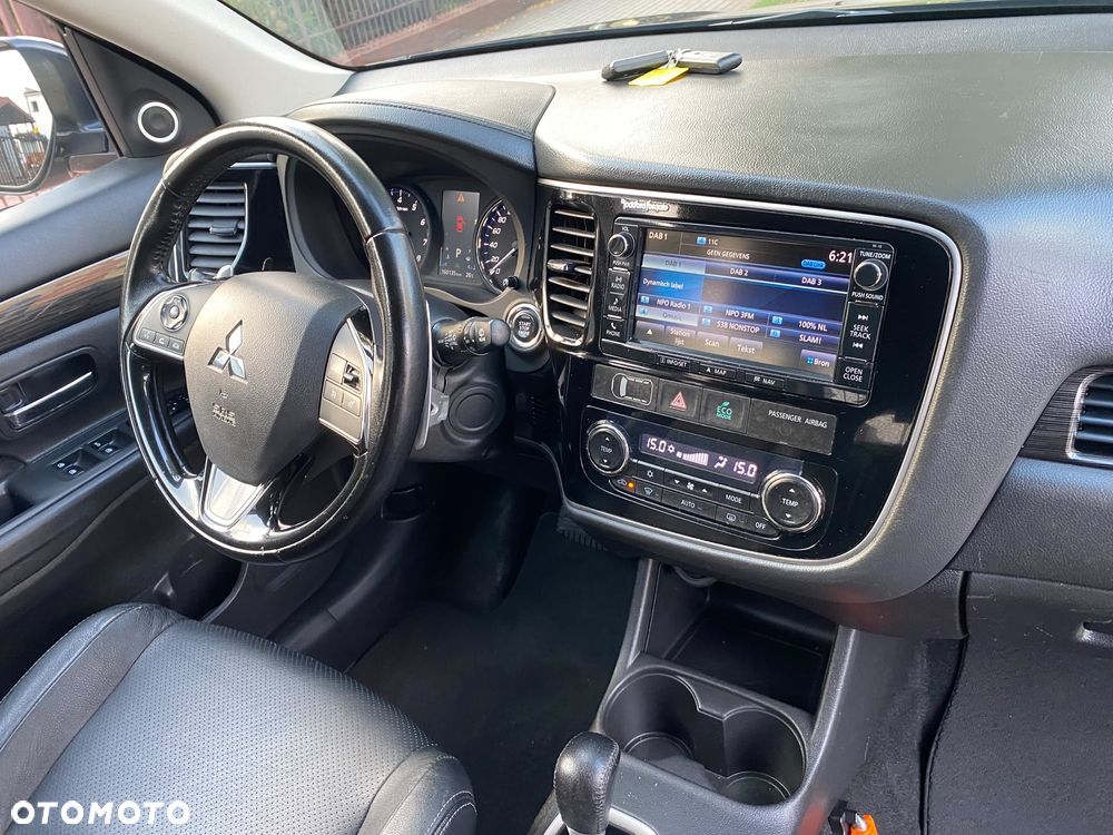 Mitsubishi Outlander 2.0 Intense + - 12