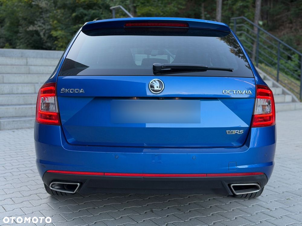 Skoda Octavia 2.0 TDI DSG RS - 12