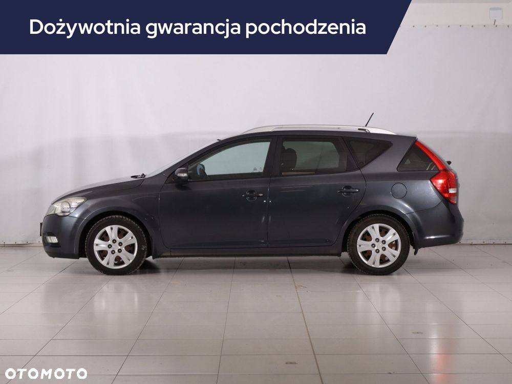 Kia Ceed - 4