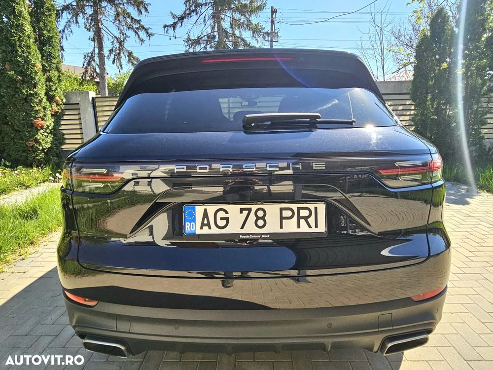Porsche Cayenne Standard - 8