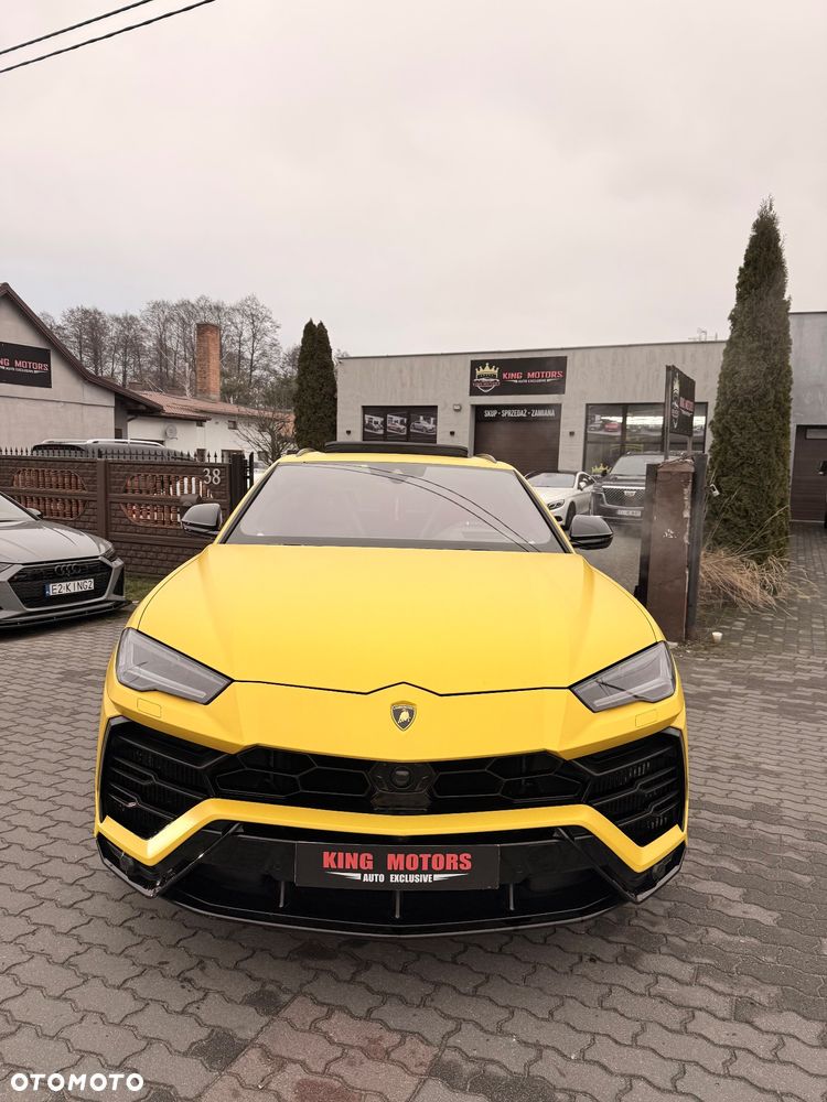 Lamborghini Urus - 1