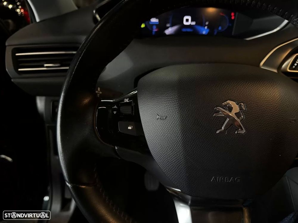 Peugeot 308 SW 1.5 BlueHDi Style - 21