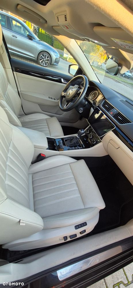Skoda Superb 2.0 TSI L&K DSG - 6