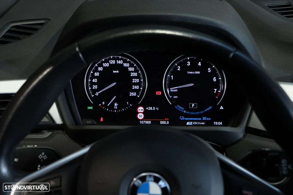 BMW X1 25 e xDrive - 11