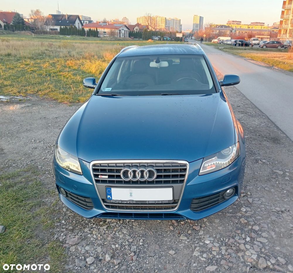 Audi A4 Avant - 11