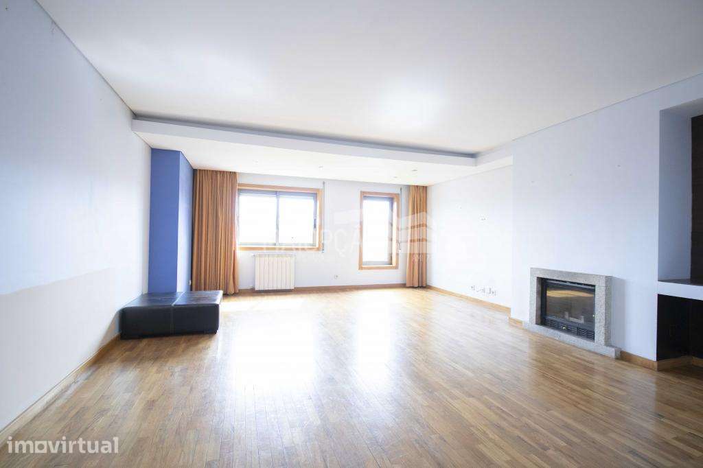 Apartamento T4 em Zona Premium - Pronto a Habitar em Bragança - Grande imagem: 2/24