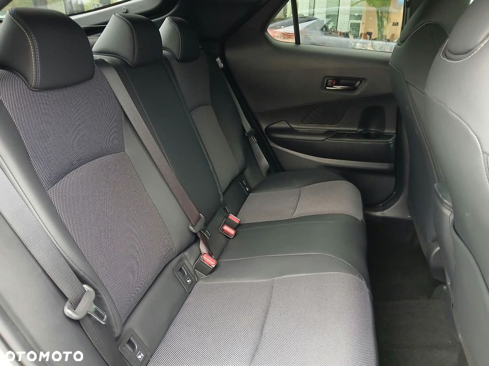 Toyota C-HR 2.0 Hybrid Dynamic Force Executive - 25