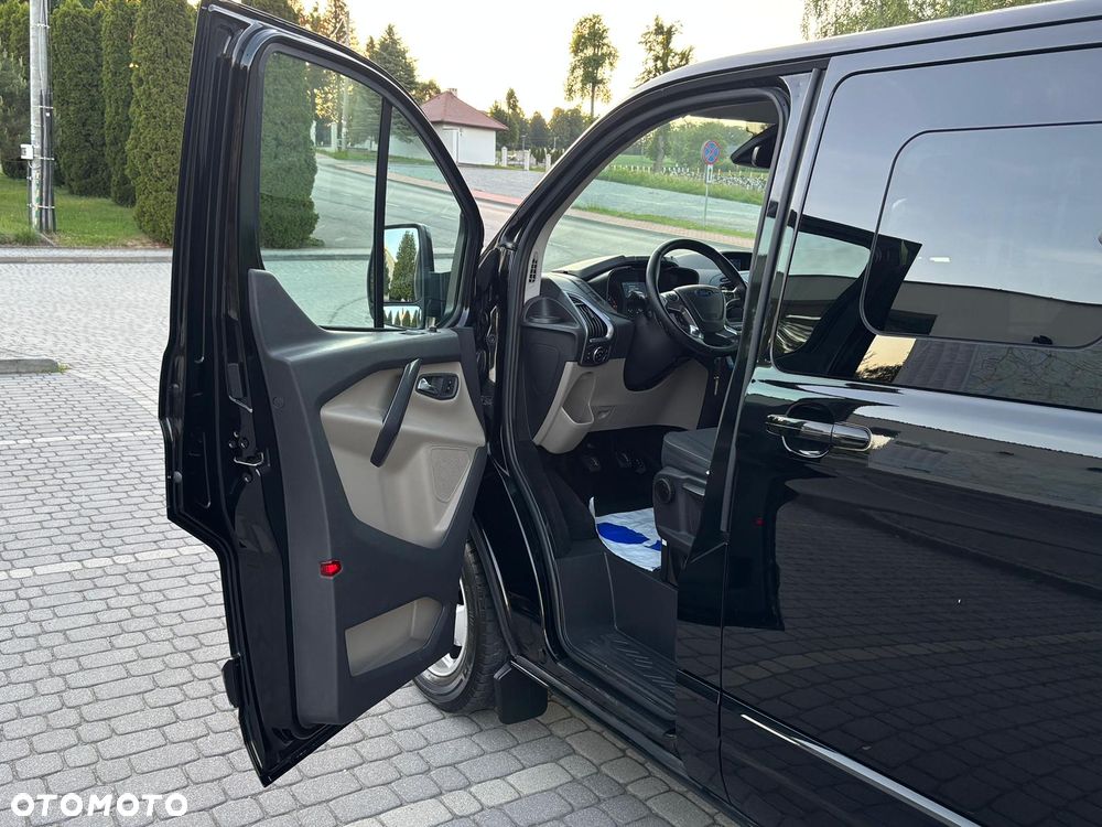 Ford Tourneo Custom 2.0 EcoBlue L2 Titanium - 16