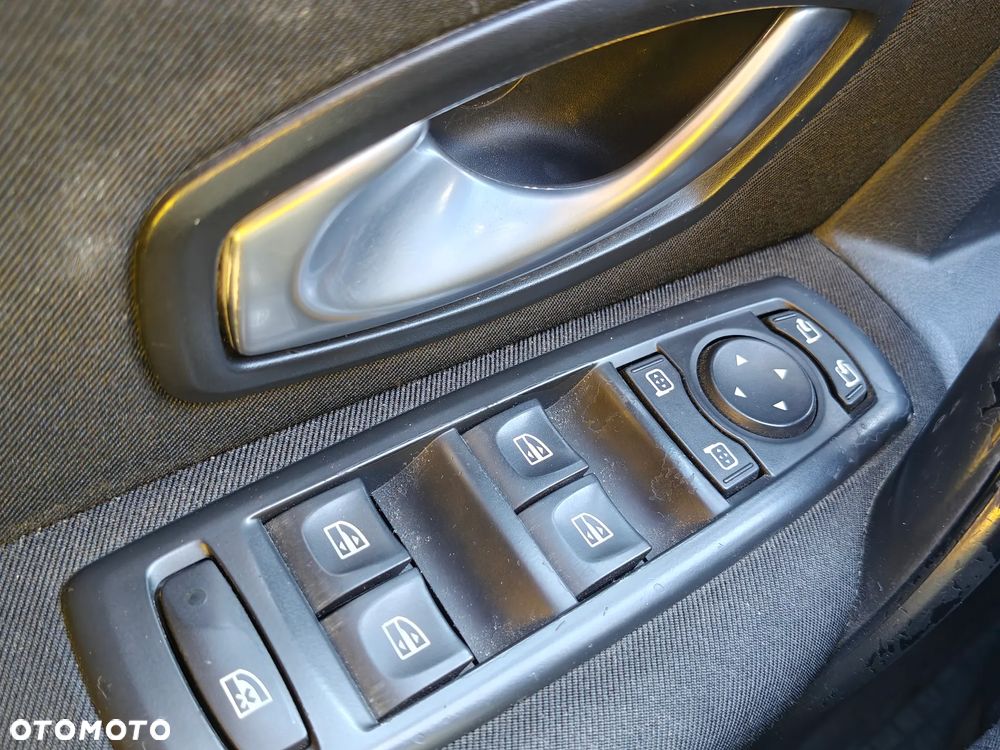 Renault Laguna dCi 110 FAP Dynamique - 21