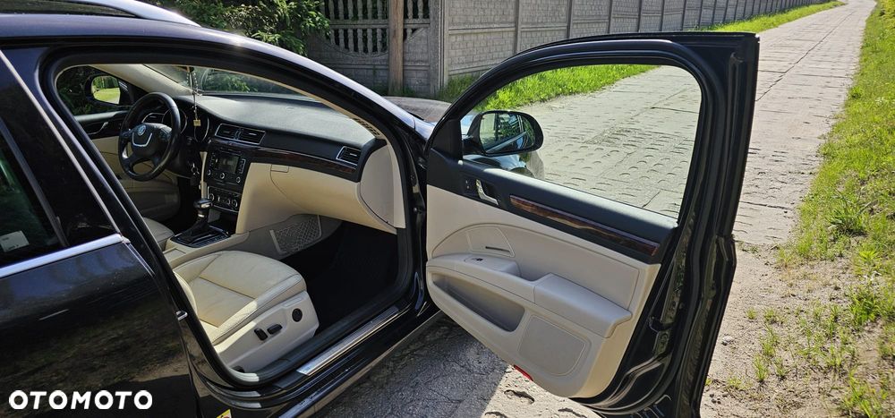 Skoda Superb 1.8 TSI Elegance DSG - 9