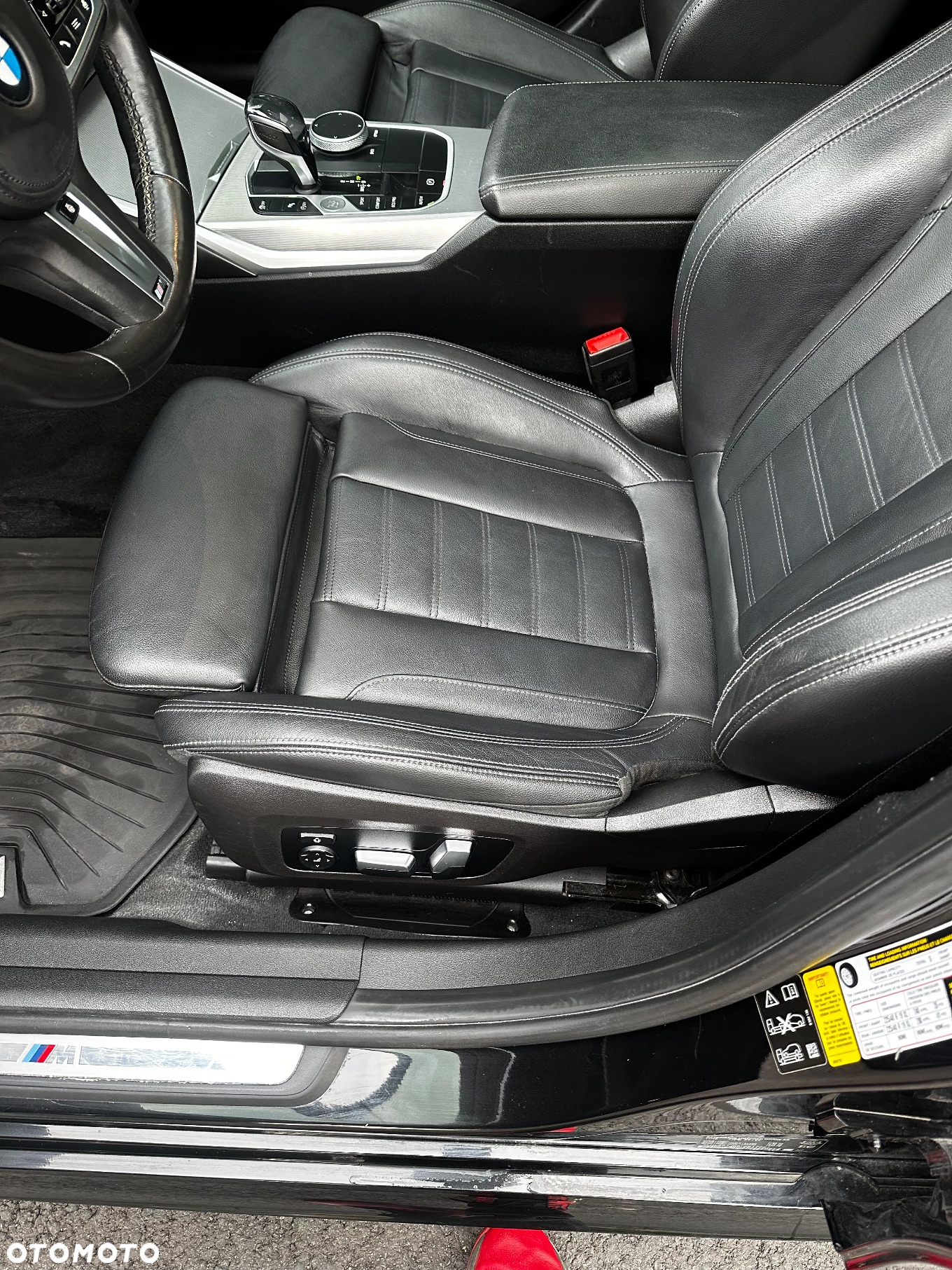 BMW Seria 3 330i xDrive M Sport sport - 33