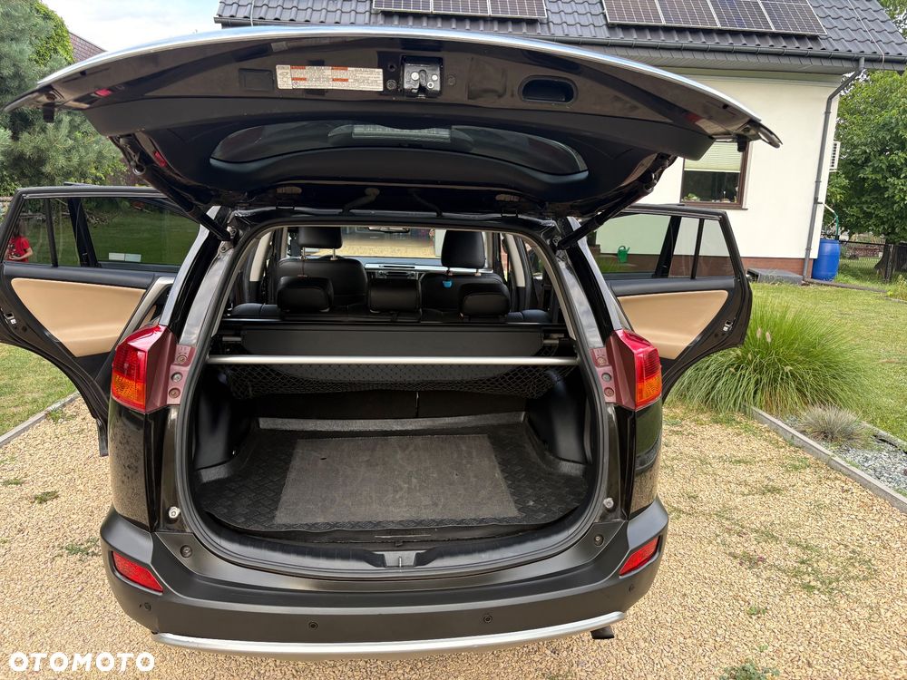 Toyota RAV4 2.2 D-4D 4x4 Automatik Comfort - 17