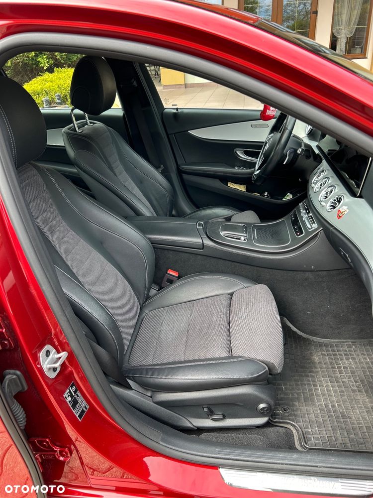 Mercedes-Benz Klasa E 220 d 4Matic 9G-TRONIC Avantgarde - 15