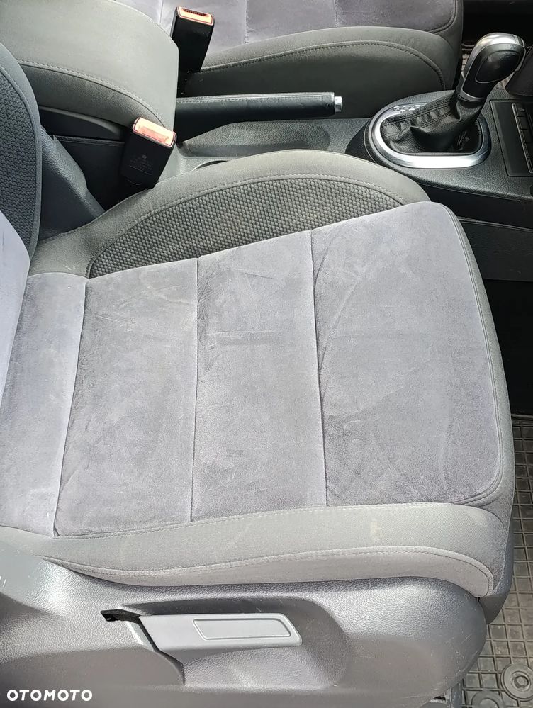 Volkswagen Touran 2.0 TDI DPF DSG Highline - 14