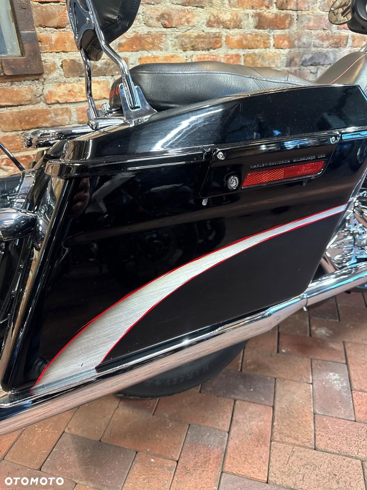 Harley-Davidson Touring Street Glide - 39