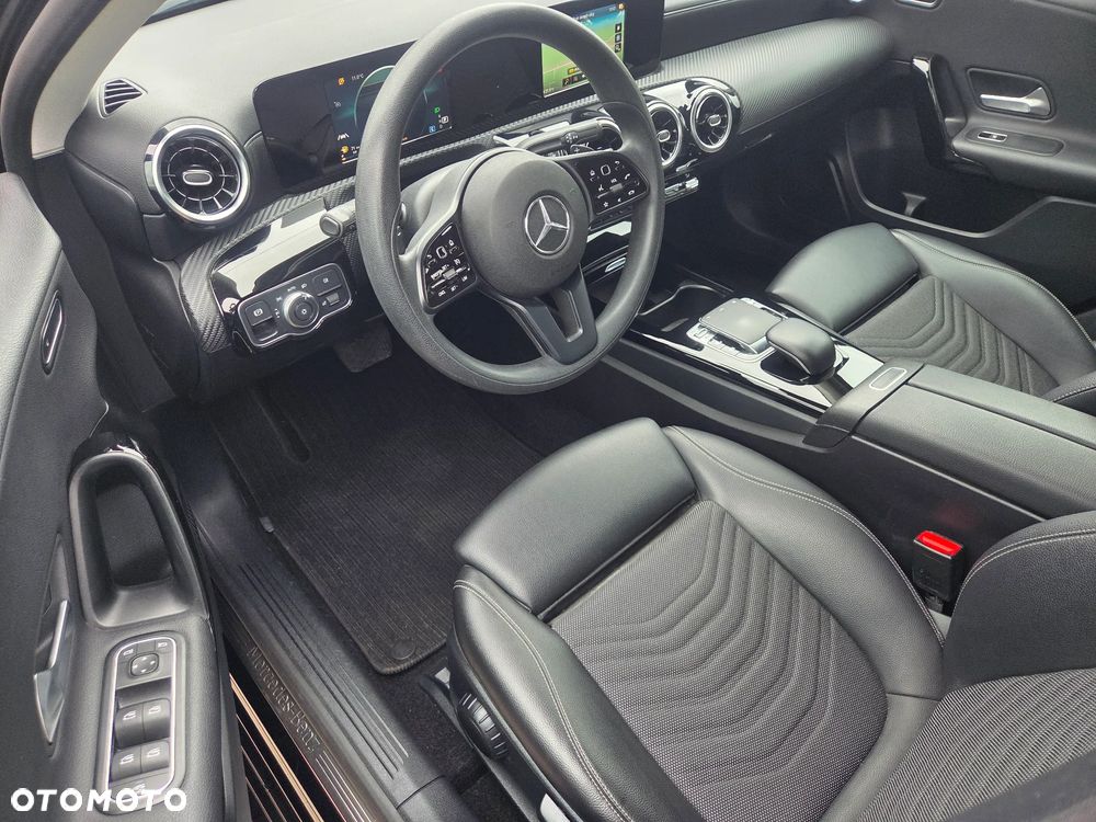 Mercedes-Benz Klasa A 180 d 7G-DCT Style - 17
