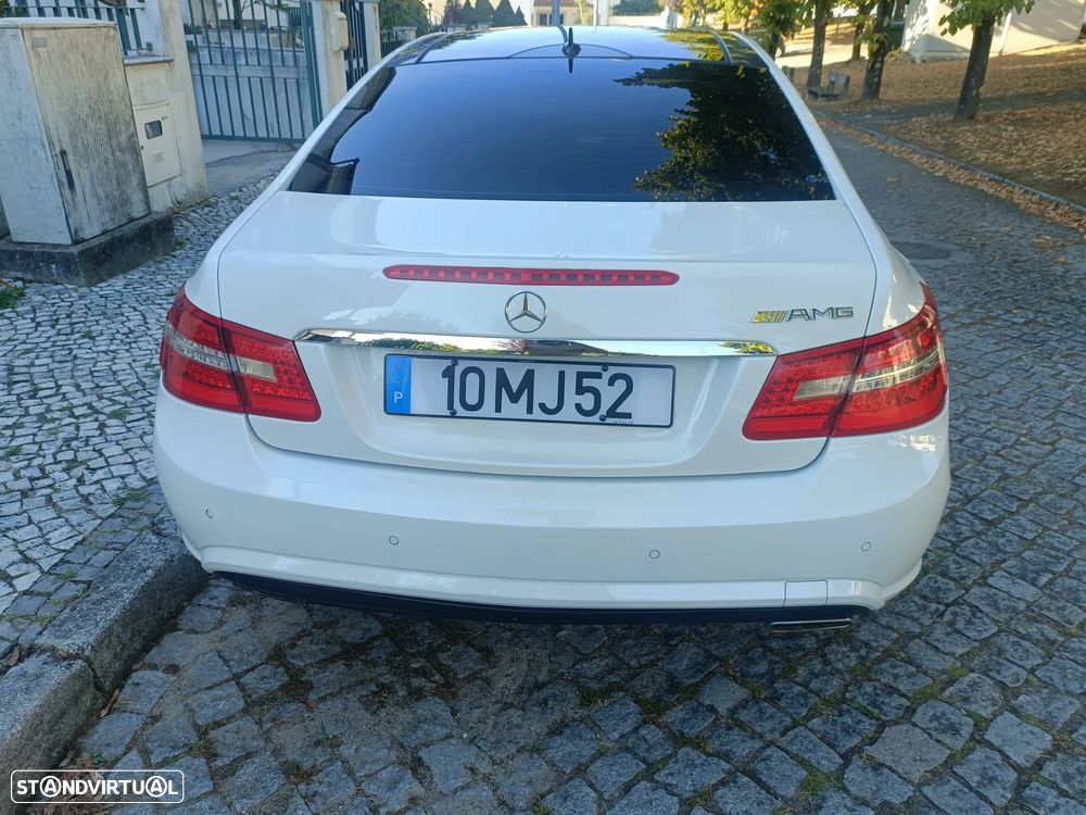 Mercedes-Benz E 250 2011 photo 2