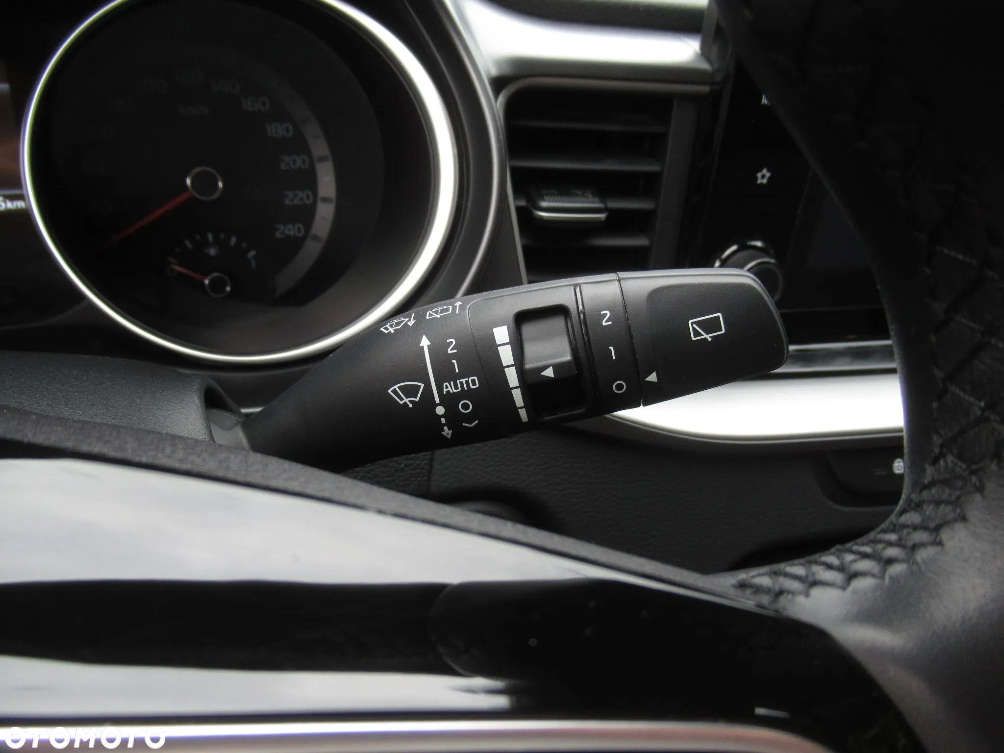 Kia Ceed 1.5 T-GDI M - 15