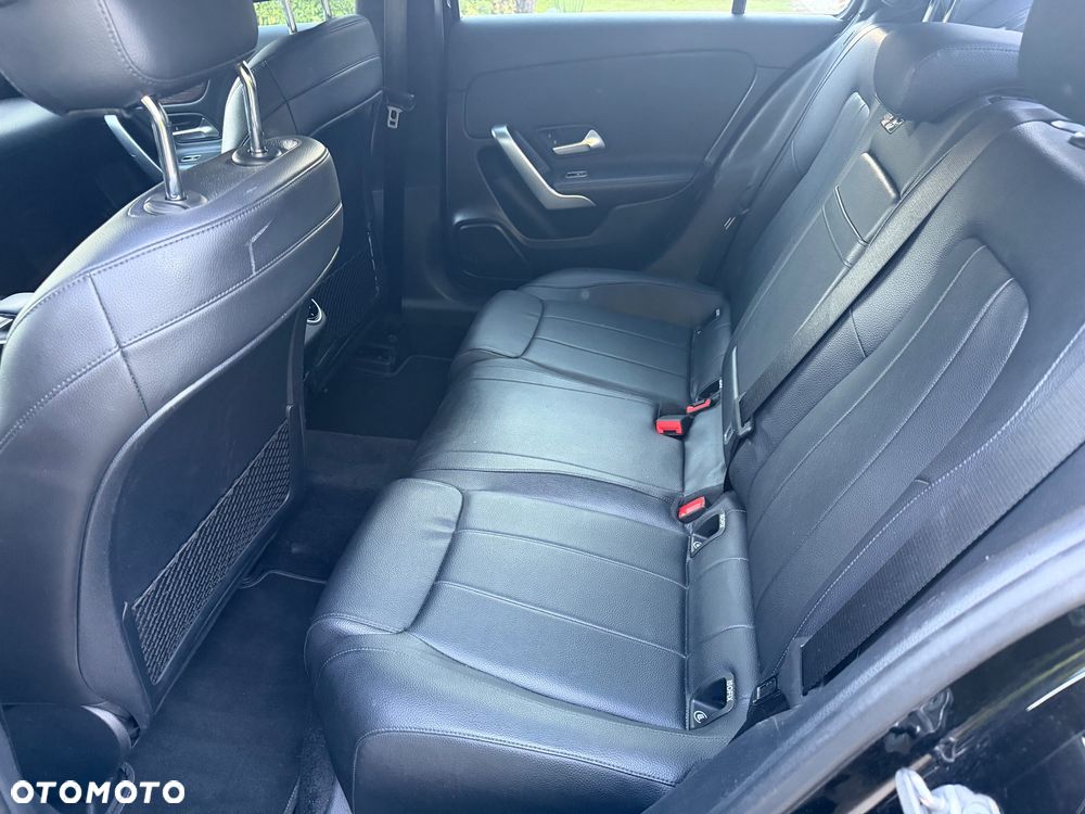 Mercedes-Benz Klasa A 220 4Matic 7G-DCT - 22
