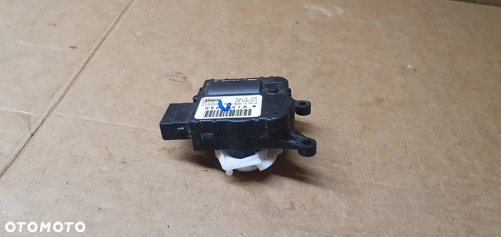 Silniczek klap nagrzewnicy Opel Vivaro B Trafic III T1020397J - 2