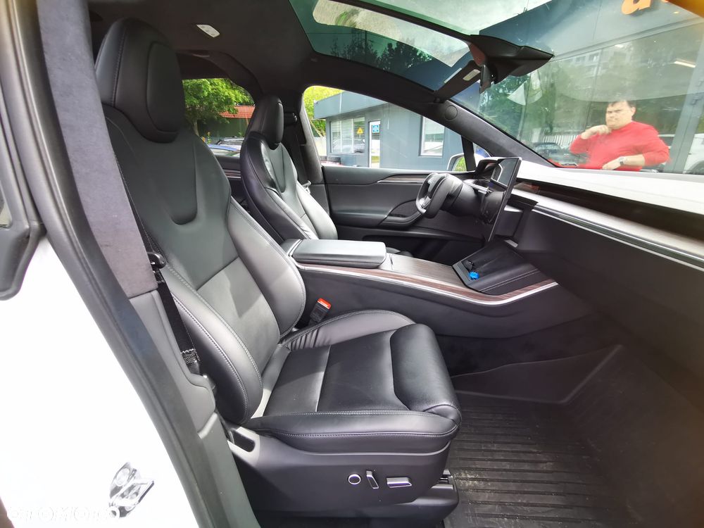 Tesla Model X Long Range - 18