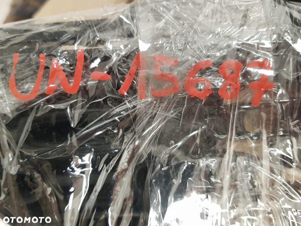 KIA PICANTO II LIFT 14-17 KRATKA ŚRODKOWA ZDERZAKA PRZÓD PRZEDNIA 86562-1Y500 - 6