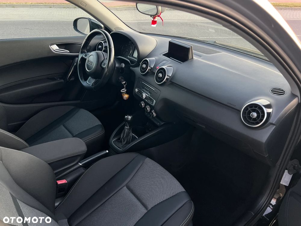 Audi A1 1.6 TDI Ambition - 11