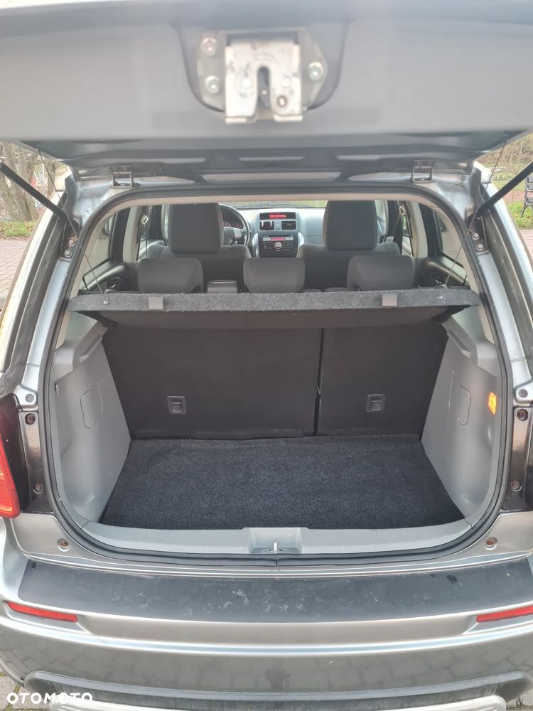 Suzuki SX4 1.6 GS / Premium - 8