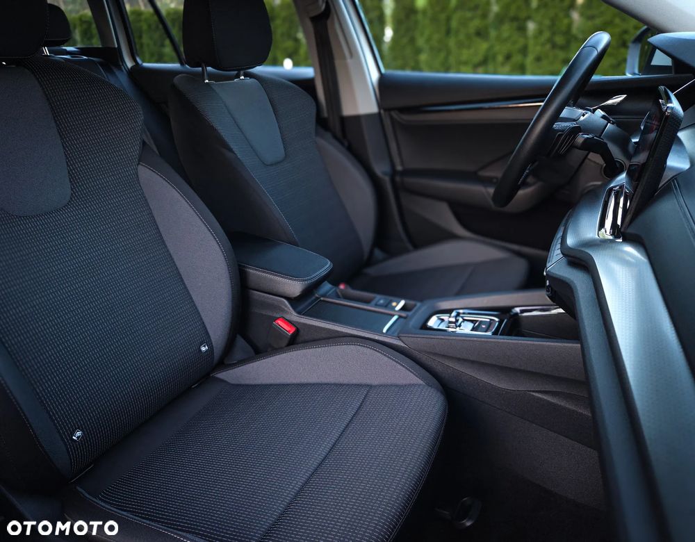 Skoda Octavia 2.0 TDI DSG Edition - 24