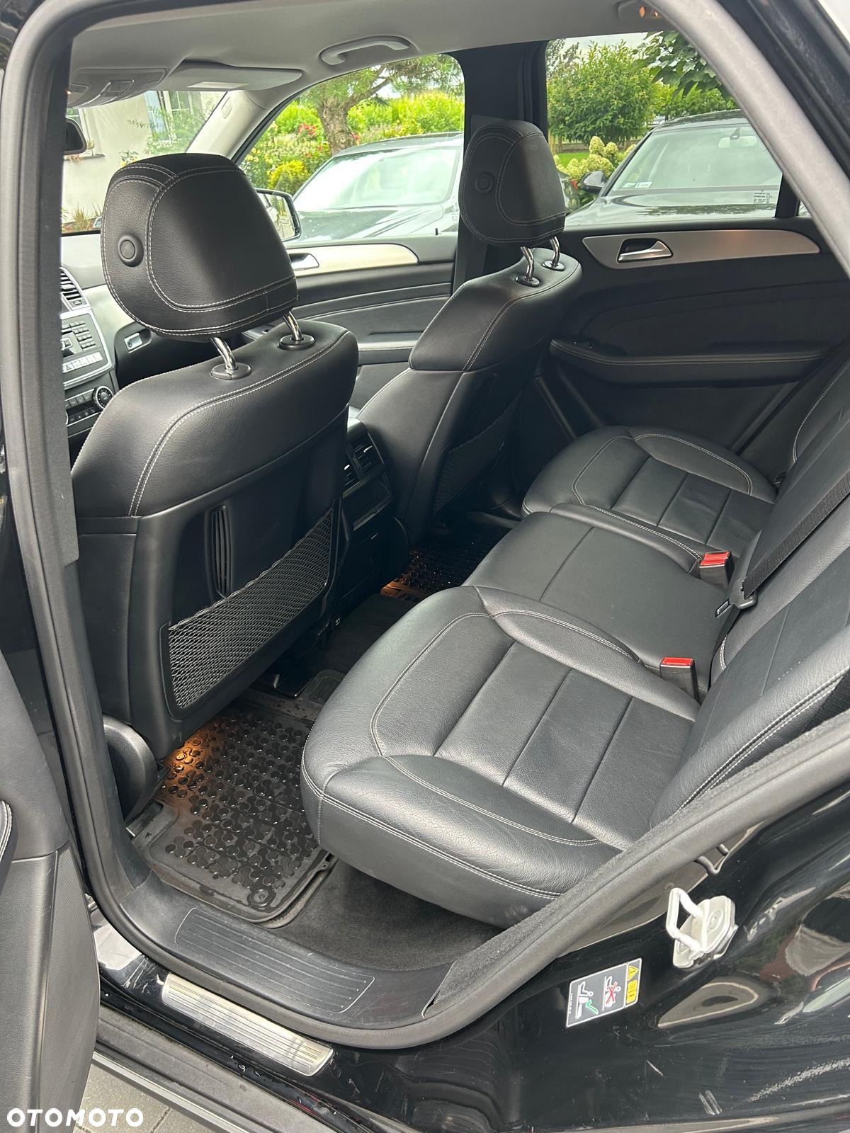 Mercedes-Benz ML 350 BlueTec 4-Matic - 9