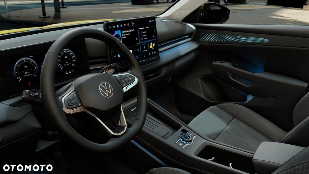 Volkswagen T-Roc - 4