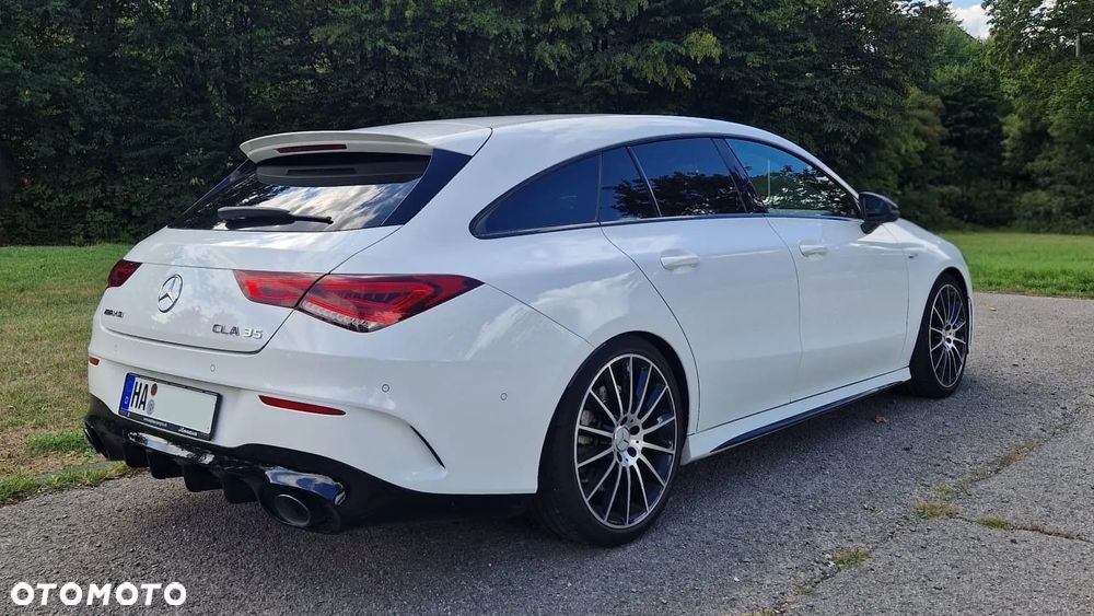 Mercedes-Benz CLA - 4